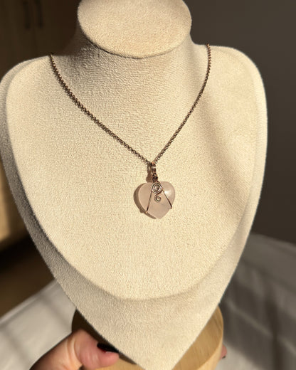 שרשרת נחושת רוז קוורץ לב | Triple Spiral