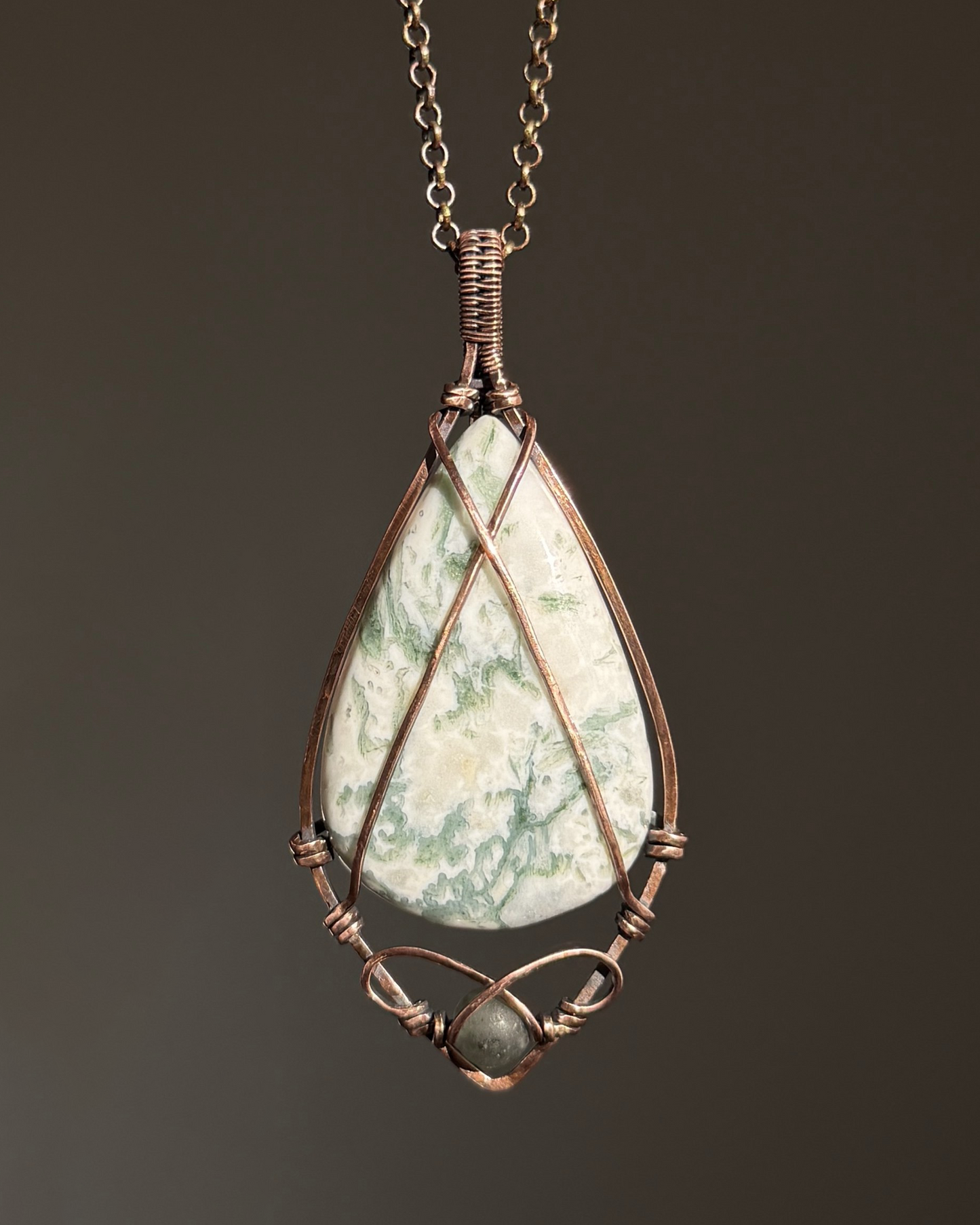 שרשרת נחושת אגת עץ עם חרוז בלאדסטון