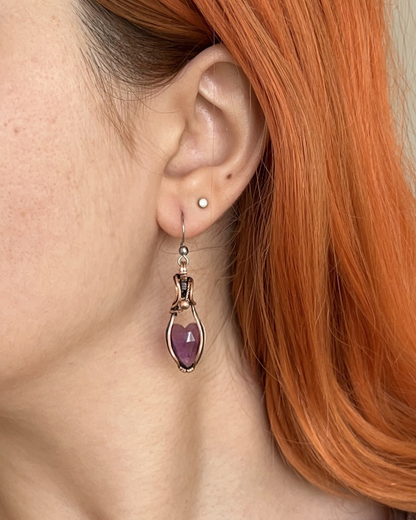 עגילים נחושת אמטיסט בצורת לב