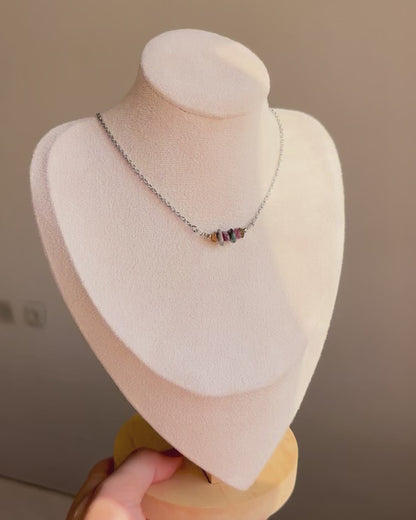 שרשרת צ'וקר חתיכות טורמלין צבעוני | סטיינלס סטיל